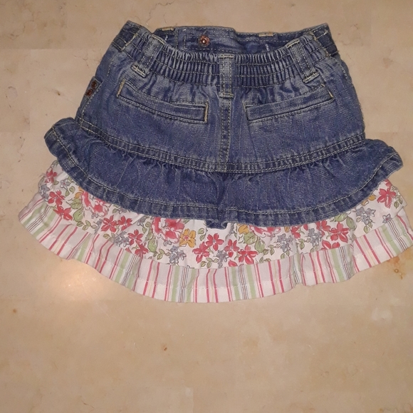 Genuine Kids Floral Jean Skirts w/Carter's Onesie - Picture 5 of 10